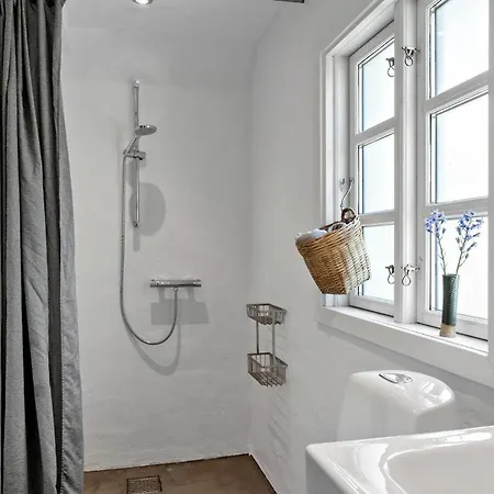 2 Bedroom Beautiful In